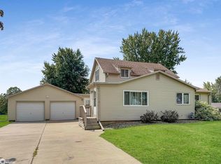 608 Douglas Ave, Ackley, IA 50601
