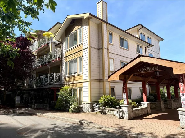 364 Goldstream Ave #405, Colwood, BC V9B 2W3