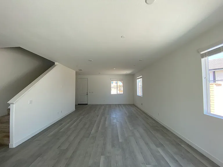 30212 Sunset Lake Cir — Photo 8