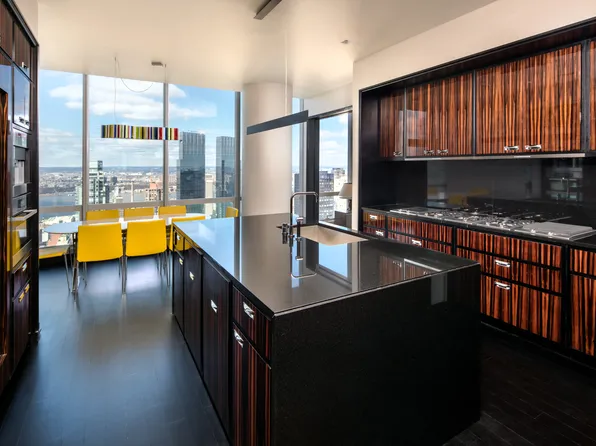 157 West 57th Street image 6 of 11