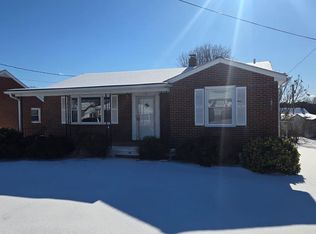 116 Crescent St, Martinsville, VA 24112