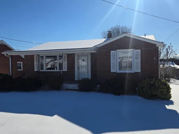 116 Crescent St, Martinsville, VA 24112