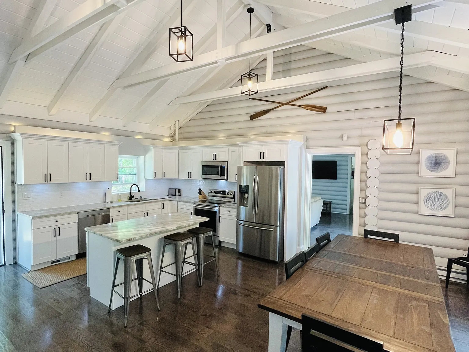 Private 4-BD Cabin Retreat on 3.8 Acres,Surrounded by Nature! — Photo 3