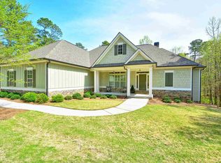 304 Willow Pointe Dr, Lagrange, GA 30240
