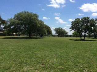 242 Carla Dr, Bandera, TX 78003