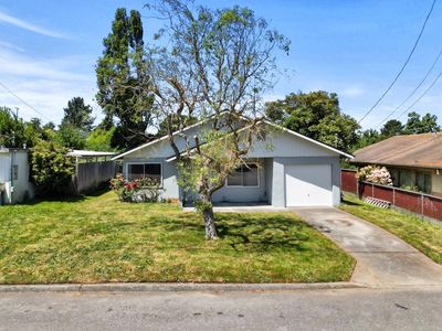 1722 Clara Ave, Fortuna, CA, 95540