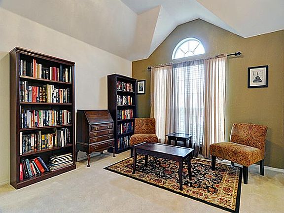 4th image of 7521 Somervell St