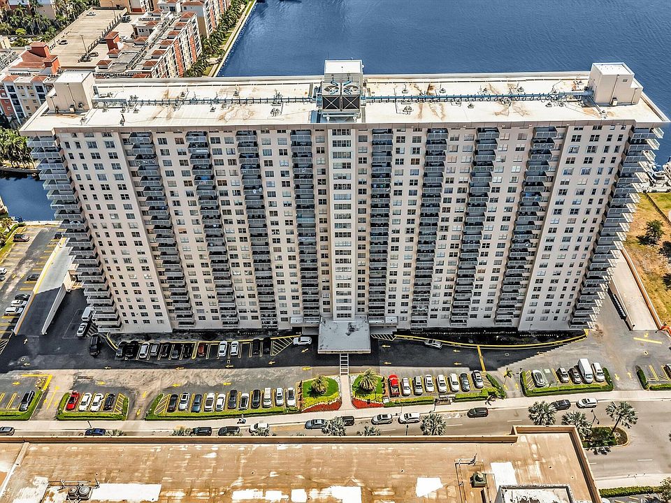 1st image of 250 174th Street #315
