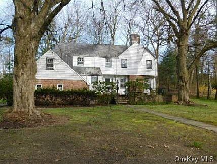 1st image of 82 Underhill Rd