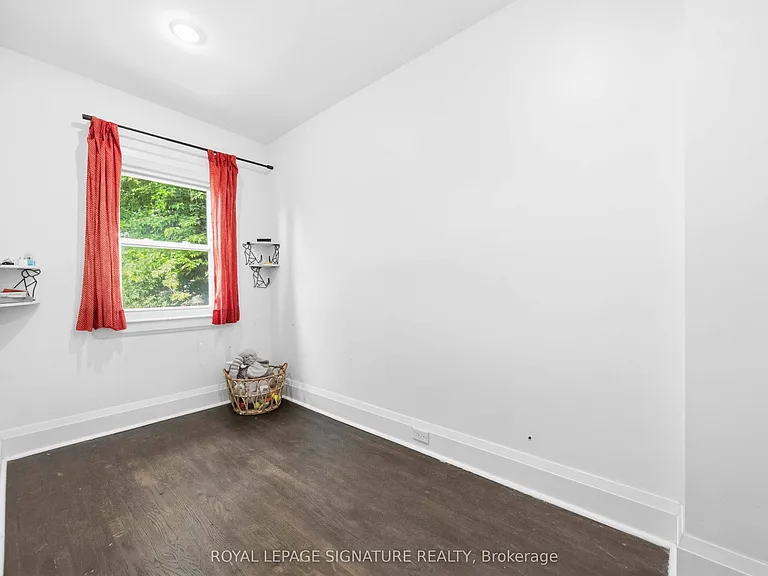 150 Elmer Ave — Photo 18
