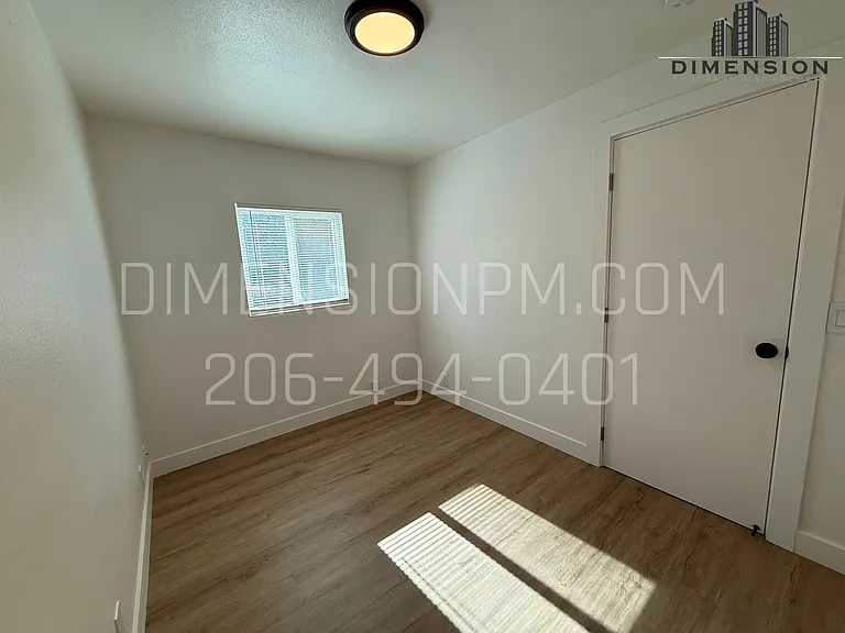 Skyway Apartments — Photo 11