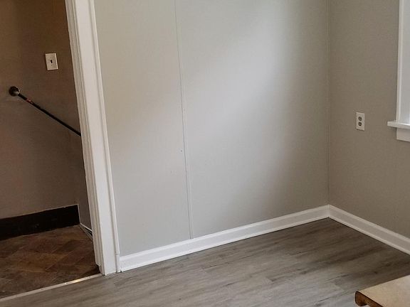 4th image of 325 Mystic St