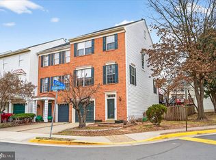 14200 Beddingfield Way, Centreville, VA 20121