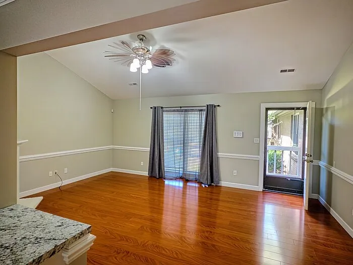2 bed, 2.0 bath, $1,650 — Photo 2