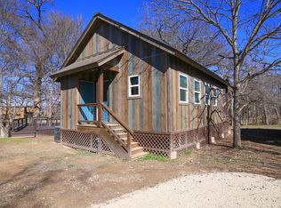 146 Verde Park Blvd, Center Point, TX 78010