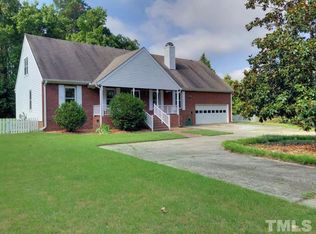 124 Blueberry Ct, Rolesville, NC 27571