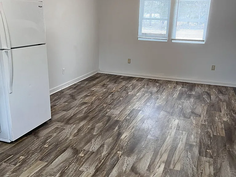 5520 Summit Ave #2 — Photo 2