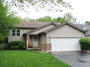 28W674 Malvin Albright St, Warrenville, IL 60555