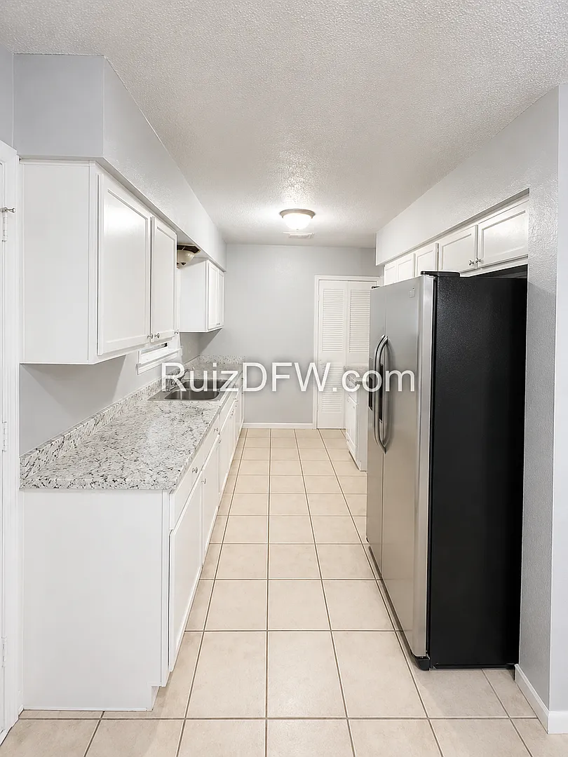 Single-Family Home Available! — Photo 4