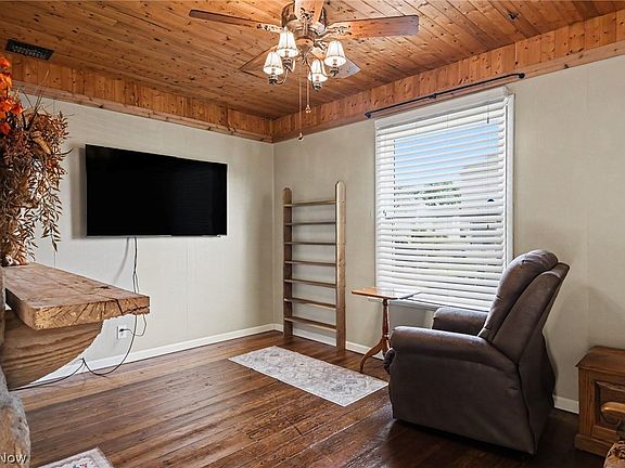 5th image of 78 Manning St