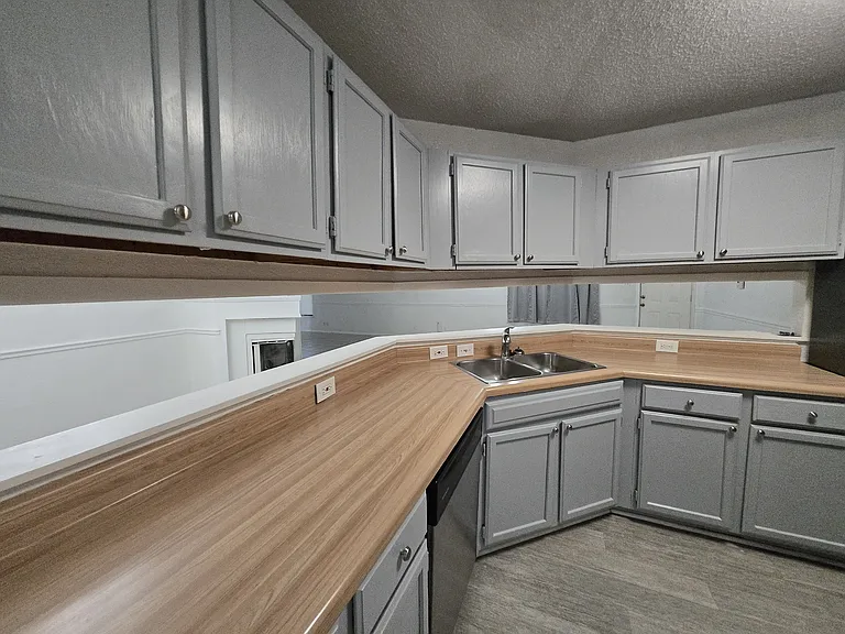 3210 Coral Grove Dr — Photo 27