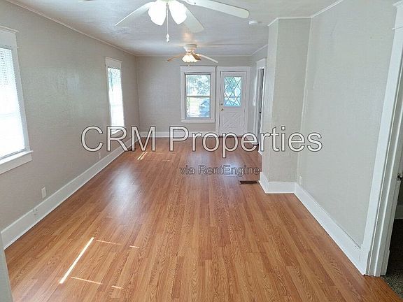 5th image of 1238 S Waugh St