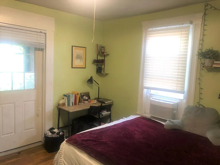223 Summer St #1R — Photo 7