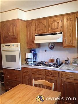 Eat in kitchen