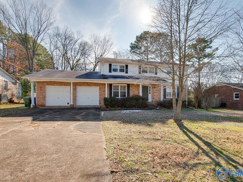1st image of 618 Hemlock Dr SE