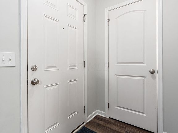 5th image of 7815 Freesia St #299