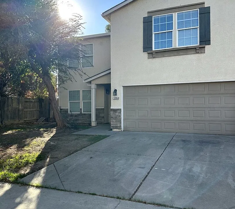 1204 Brightday Dr