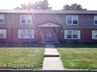 5910 Spartan Dr APT 8, Mc Farland, WI 53558