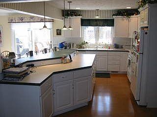 3rd image of 2526 Oak Hollow Dr