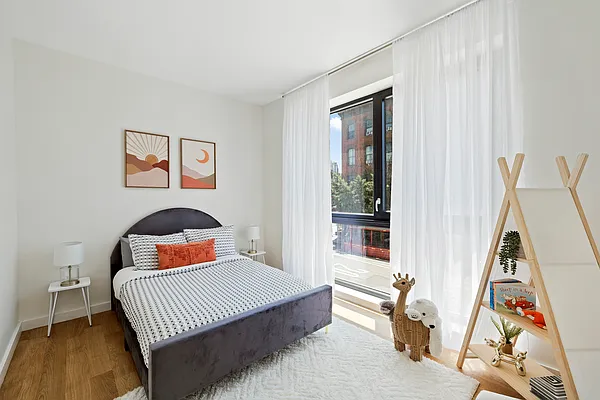 Sold by Nest Seekers International | media 7