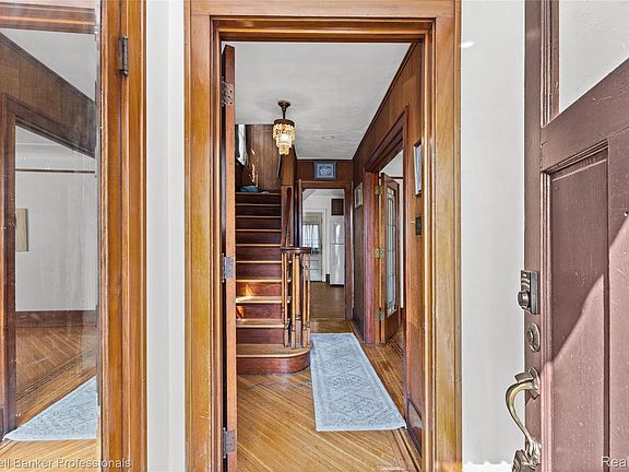 3rd image of 7523 Freda St