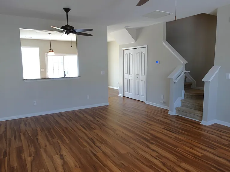 202 Elise Dr #1 — Photo 10