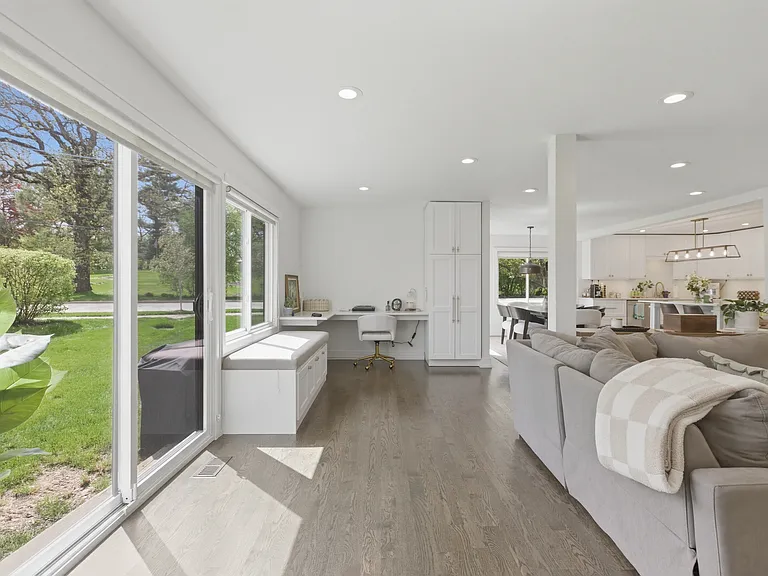 105 Yarrow Ct — Photo 5