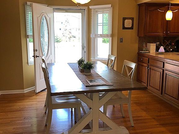 Dining area in open kitchen 