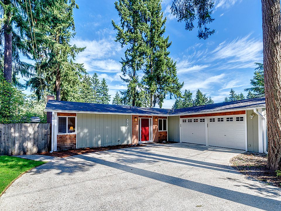 1st image of 13718 NE 72nd Pl