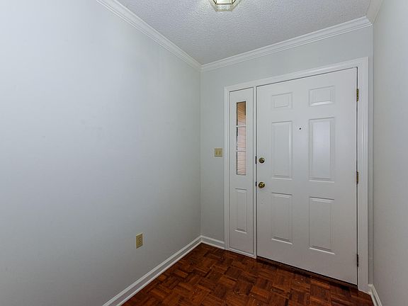 2nd image of 912 Jamestown Way