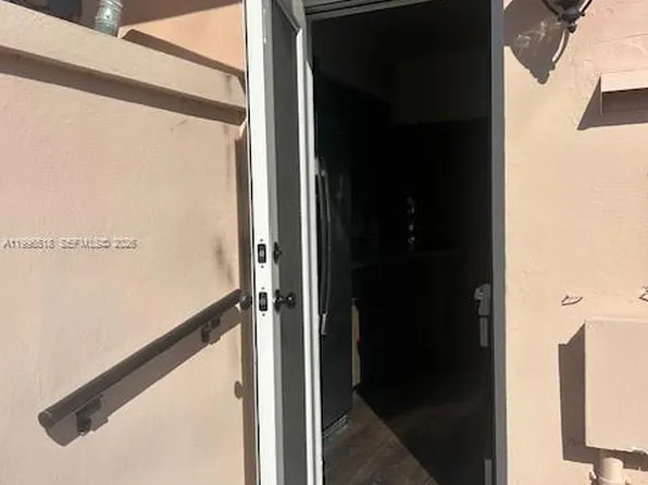 1785 Calais Dr #5, Miami Beach, FL 33141