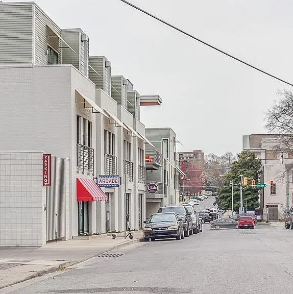 2110 Acklen Ave #101 — Photo 43