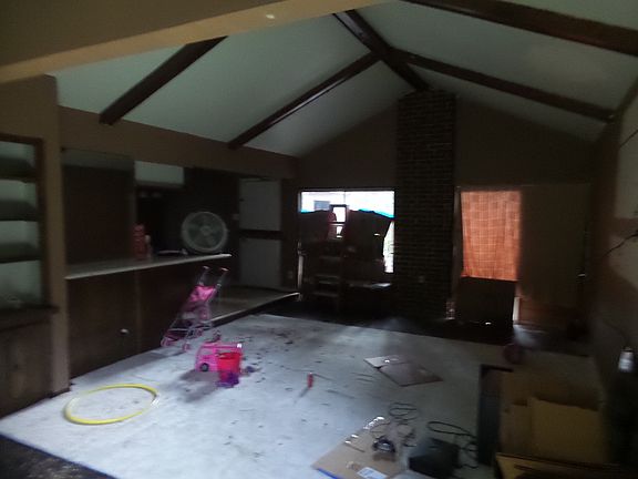 4th image of 10225 Malcolm Dr