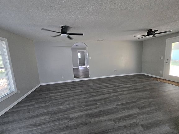 5th image of 25555 Powell Rd