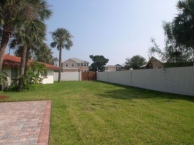 2nd image of 94 Dolphin Dr