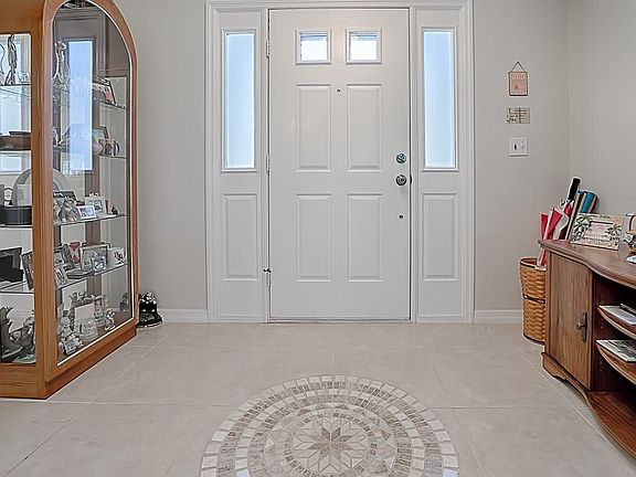 5th image of 311 Grand Vista Trl