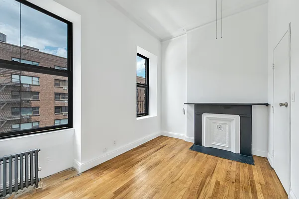 Rented by Aryeh Realty | media 16