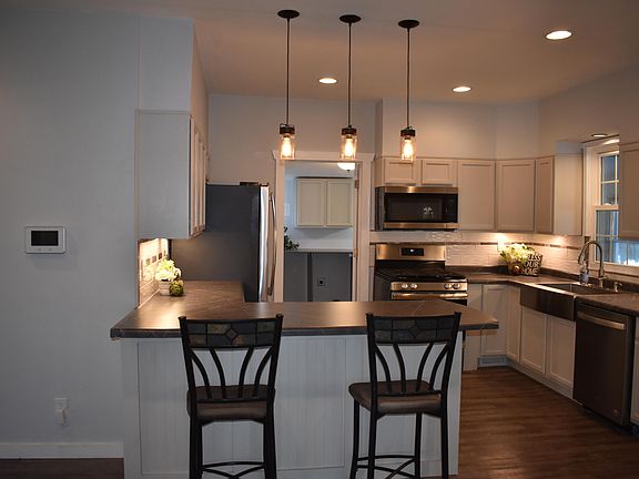 4th image of 2453 S 35th St
