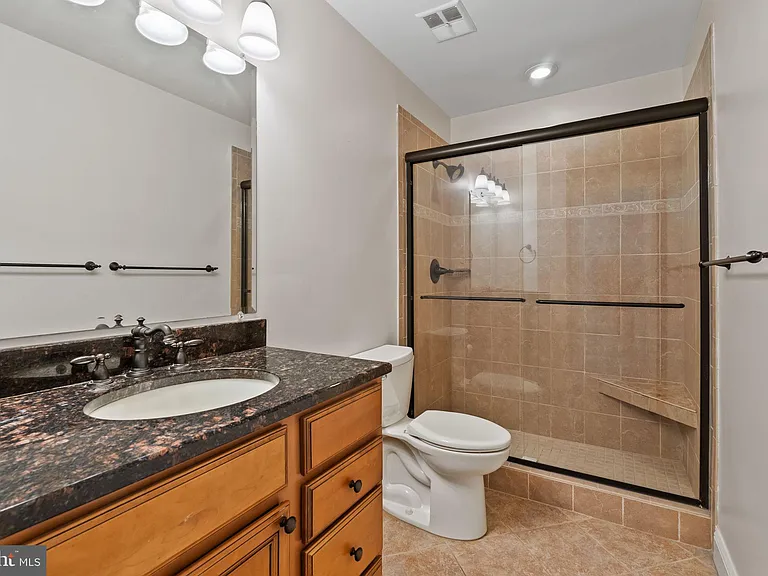 6506 Bellamine Ct — Photo 27