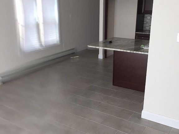 4th image of 111 Santa Monica Ln #1